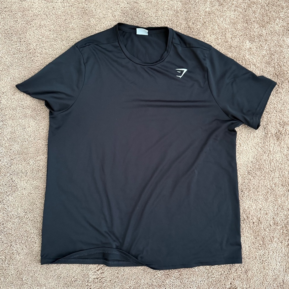 Gymshark Crest T Shirt Workout Shirt -- XXL Black